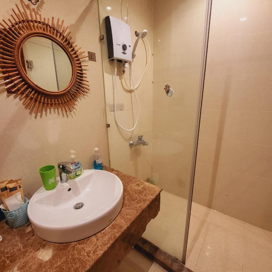 Апартаменти Austin Sky Center Cbd- Near International Airport Хошимін Екстер'єр фото